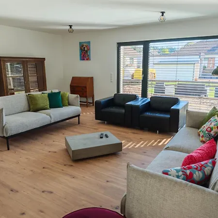 Waldoase Fuer 11 Personen Und Max 2 Hunde Im Nationalpark Eifel In Lage 슈라이덴