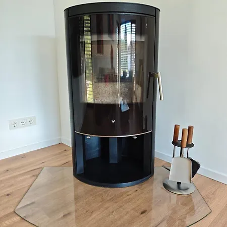 아파트 Waldoase Fuer 11 Personen Und Max 2 Hunde Im Nationalpark Eifel In Lage 슈라이덴