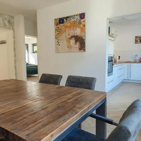 Waldoase Fuer 11 Personen Und Max 2 Hunde Im Nationalpark Eifel In Lage 아파트 *