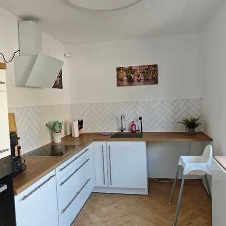 아파트 Waldoase Fuer 11 Personen Und Max 2 Hunde Im Nationalpark Eifel In Lage