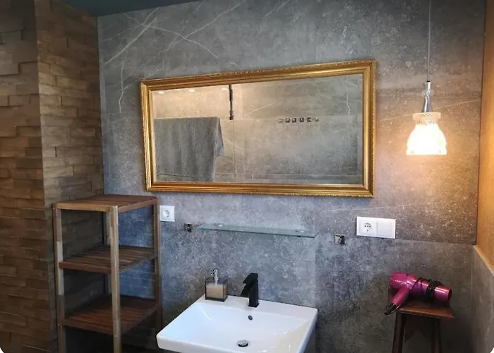 Appartamento Waldoase Fuer 11 Personen Und Max 2 Hunde Im Nationalpark Eifel In Lage Schleiden